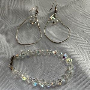 Earring and bracelet set with Swarovski crystals